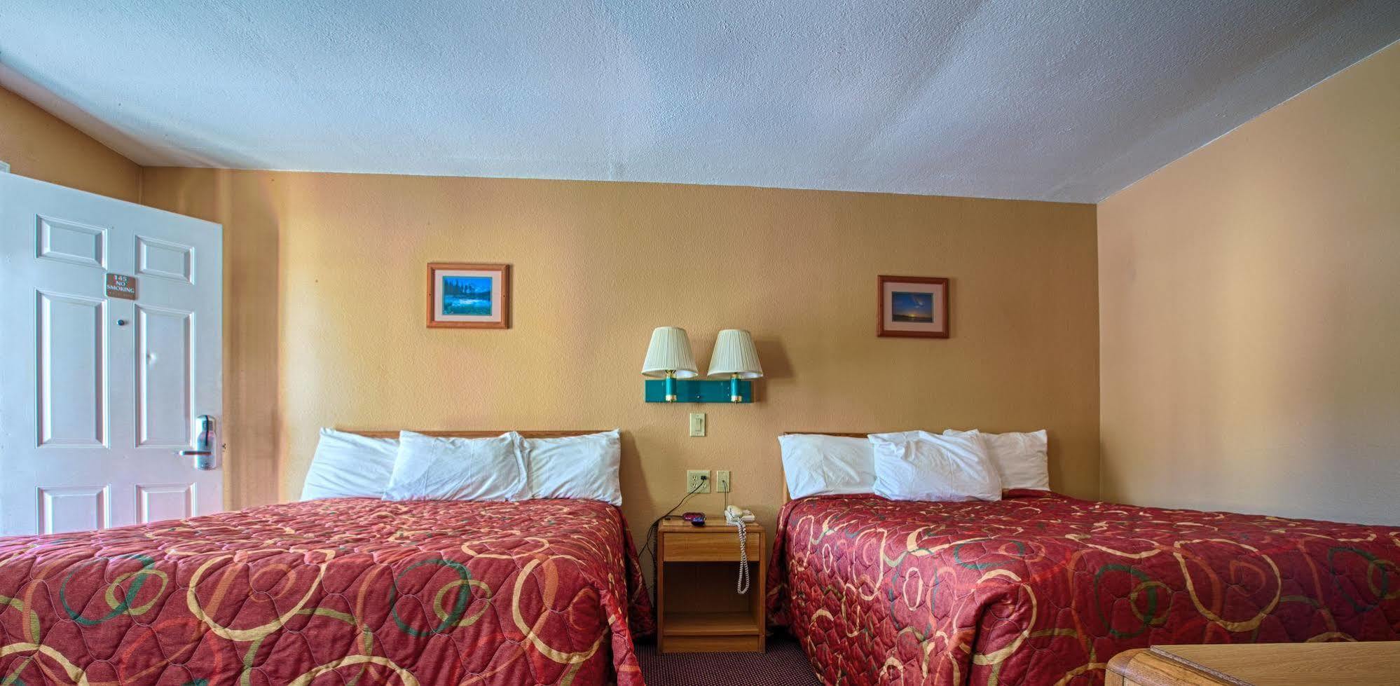 Shasta Pines Motel & Suites Burney Exterior foto