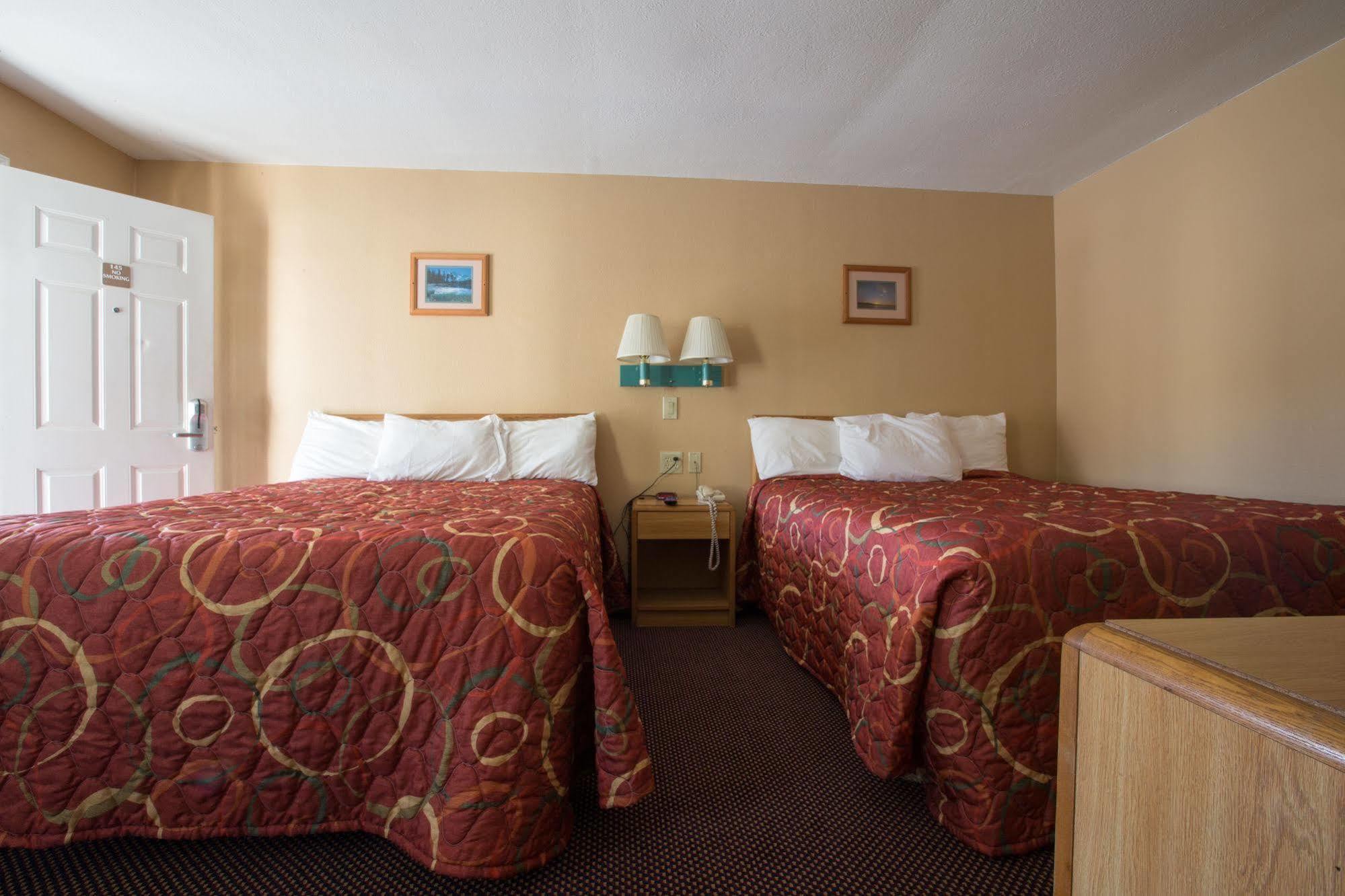 Shasta Pines Motel & Suites Burney Exterior foto